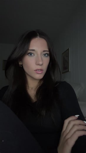 case (@cassondra.wood)’s videos with Blue Hair - Ten ★