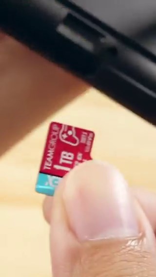 Switch 2のストレージ、足りてる？🎮💾DL版ゲーム＋大型アプデで「もう入らない…」ってなりがち💦今回の動画は TEAMGROUP APEX SD7.1 MicroSDExpress を使って、Switch 2で遊ぶ環境を整える感じ！・容量をサクッと増やしたい・遊ぶタイトルを入れ替えたくない・持ち運び用にストレージを分けたいそんな人に刺さるやつ✨ちなみに…🛒日本Amazonストアで APEX SD7.1 MicroSD Express 特促（4/17〜4/23）も開催中！気になる人はチェックしてみてね👀✨https://t.co/QK5d4aQMEV💬質問：Switch 2で一番容量食ってるの何？（DL/アプデ/動画キャプチャ etc）コメントで教えてね👇#TEAMGROUP #MicroSDExpress #NintendoSwitch2#Amazonセール