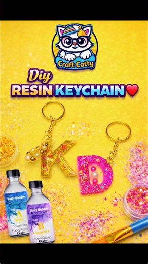 🧿 I Tried Resin Art for the First Time 😍 | DIY Keychain Result #craftshorts #resinart #diykeychain