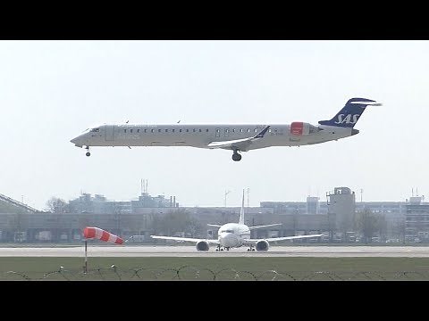 SAS Scandinavian Airlines CRJ-900 landing at Munich Airport | EI-FPM