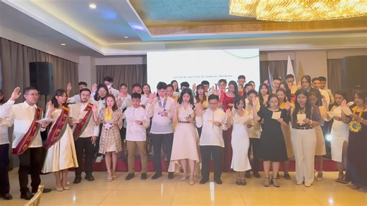 LOOK: The Oathtaking Ceremony of New Chemical Engineers at the Mandarin Plaza Hotel, Cebu City. The Oath of Professional is administered by Hon. Shirlyn Chua-Reyes, member of the PRB of Chemical Engineering. | PRC Region VII - Cebu