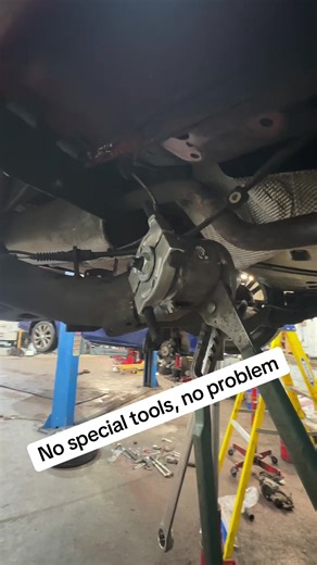 AutoMake (@automake3)’s videos with Mechanic - Gmac cash