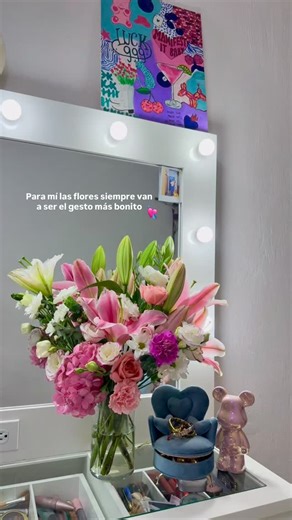 Mardav Florería on Instagram: "Flores para hacerla feliz :)) 💘💗💞 #explorepage✨ #ɪɴsᴛᴀɢᴏᴏᴅ #flowers #virelreels #girl"