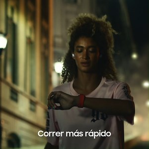 118K views · 423 reactions | ¡El smartwatch que te conoce mejor!  Para cualquier tipo de rutina, el Galaxy Watch4 se adapta a ti y monitorea tu progreso, sea en el día o la noche. Conoce más: https://bit.ly/Watch4_ | Samsung | Facebook