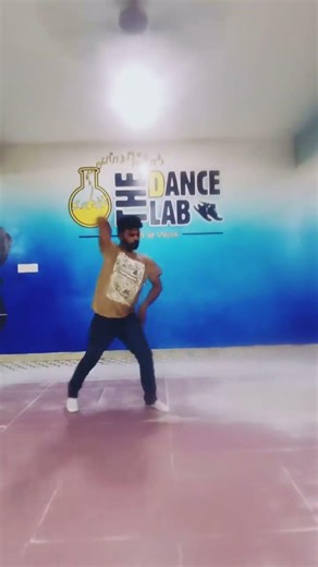 Monday se practice start ho chuki hai kon kon Aa raha hai ? jaldi se msg karo.