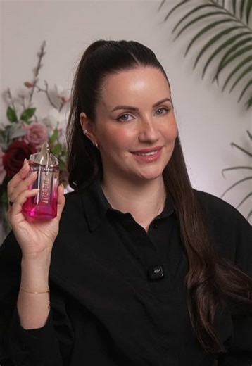 ad Is this the most tempting Mugler Alien fragrance yet?! @Mugler Alien Pulp is the most sensual Alien fragrance yet with the combination of juicy raspberry, jasmine and soft musk. An addictive scent profile with a forbidden feeling! #fragrance @Boots UK