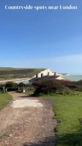 Places to visit in England/ Beautiful locations near London/ Where to go from London / Beautiful countryside spots near London #uktravelblogger #traveluk #uktravel #uktrip #thisprettyengland #beautifulengland #ukdestinations #uktraveldiaries #uktravelspots #scenicbritain #unlimitedbritain #uktravels #exploreengland #ukhiddengems #exploreuk #visitengland #countrysideuk #placesintheuk #englandtrip #ukadventure #capturingbritain #beautifuldestinations #england #daytrips #gloriousbritain #beautifulb