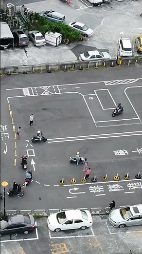 分享#機車考照練習場地#年滿18歲可以報名考取普通重型機車駕駛執照#普通重機駕訓班有補助好康又可提升騎乘安全。