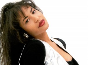 Selena's father regrets allowing an open coffin at her funeral (PHOTOS)