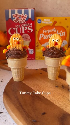 Turkey Cake Cups 🦃 These adorable turkey cake cups are baked right inside Joy Cake Cups using the easy foil method. Pumpkin cake, chocolate frosting “feathers,” candy corn wings, and a peanut butter cookie turkey face, your holiday dessert table just got a whole lot cuter. SAVE the cutest Thanksgiving treat! Ingredients: *Joy Cake Cups * @pillsburybaking Moist Supreme Perfectly Pumpkin Cake Mix *Oil *Eggs *Chocolate icing *Chocolate sprinkles *Candy eyes *Candy corn *Red writing icing *Orange g