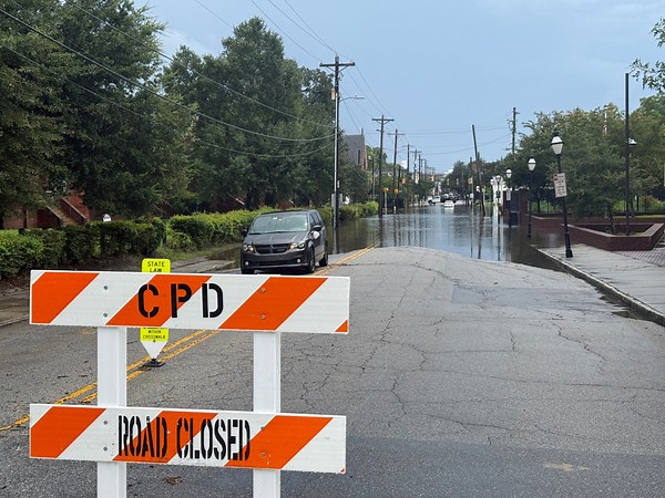 Flash flooding closes nearly 30 Charleston roads