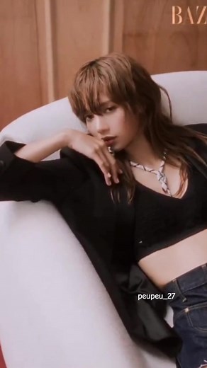 OMG LISA!!!!#lisa #lalisa #blackpink #fyp