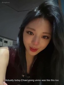 Yuna last night on her VLIVE: “Although I’m not that great a person like Midzys think, I’m just one of the many 19 year olds, Midzys always make me feel special so I think I can be more confident on and off stage...” M/V https://youtu.be/_ysomCGaZLw ALBUM https://orcd.co/guesswho ( vcr. | itzysdiaries ) - yunadoki | Yunalogy