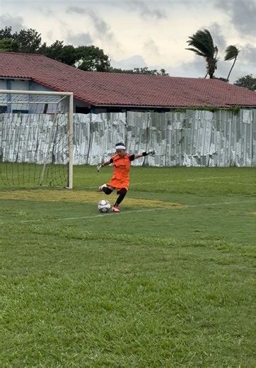 Ni la lluvia los detuvo #sub7 #Blooming #BloomingCup