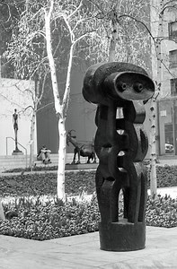 Jacques Lipchitz : "Figure" MoMA Garden