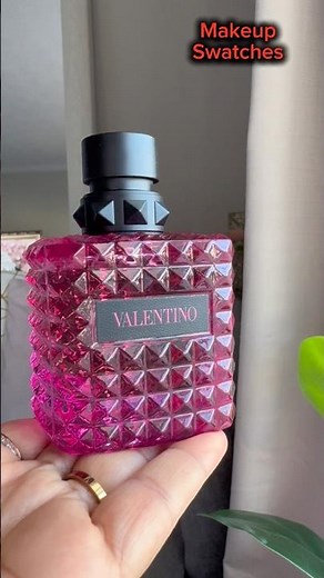 Born in Roma Extradose Donna Valentino for women🐫 #beauty #unboxing #perfumeunboxing #womensperfume