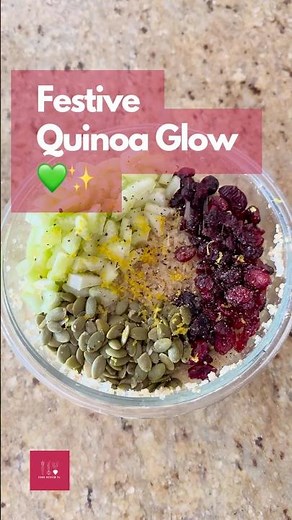 Festive Cranberry–Pumpkin Seed Quinoa Glow Bowl 💚✨ High-Protein Holiday Magic! #vegan
