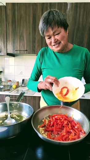 This Cuttlefish Fusion Combo Tastes Great #recipe #cooking #fusion