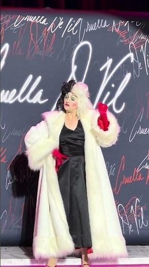 Wretched Runway: A Cruella Fashion Show is a unique interactive event on the Disney Destiny 🐾❤️