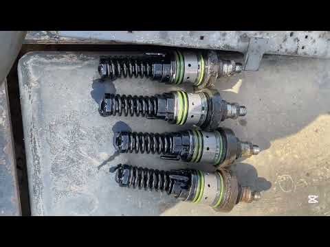 How to Open Deutz engine v 12 plunger opening process