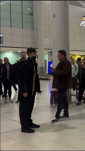 Father performs haka when meeting Son At Airport