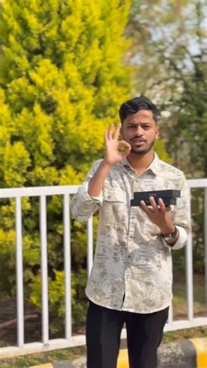 Dada Mobiles & Appliance on Instagram: "Offar price..❤️‍🔥🤩 . . . . . . #dma✌️📞8494866989☎️ #instagram #business #mobiles #bijapur #karnataka #bagalkot #india #promotions #basavanbagewadi #viral #trendingreels #trending #dma✌️"