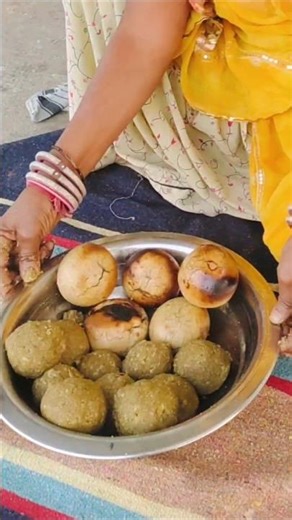 🤩Rajasthani Churma Laddu Recipe😊🍴#FoodViral#DessertLove#IndianSweets 😋