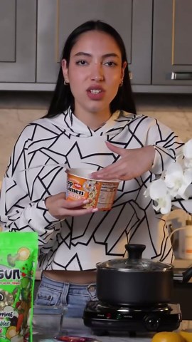 Dried Ramen Toppings Vegetable Mix 14oz, 12 Veggie Blend with Goji & White Mushroom, Natural Umami Soup Flakes Upgrade Instant Noodles, Gluten-Free, No MSG, Non-GMO, Up To 20 Servings