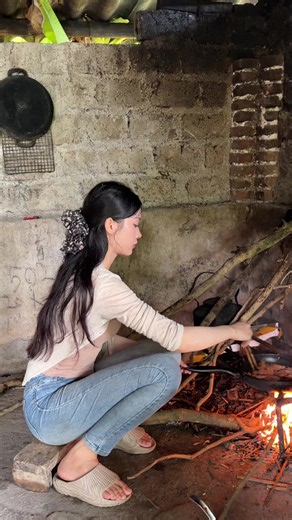 bánh xèo ngày mưa 💦 #farmlife #farmgirl #family #mountain #🍚🥘🍛🍗🍲🥗