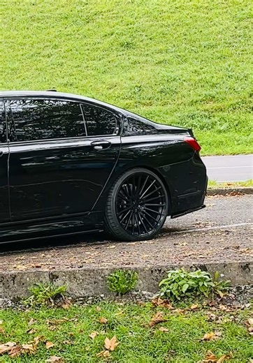 Experience the Luxury of BMW 750Li G12 V8