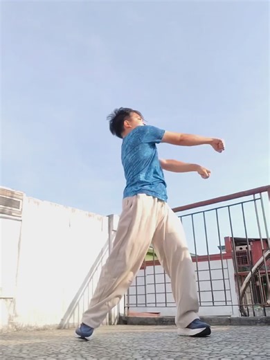 Discover the Art of Earth Bending Through Dance