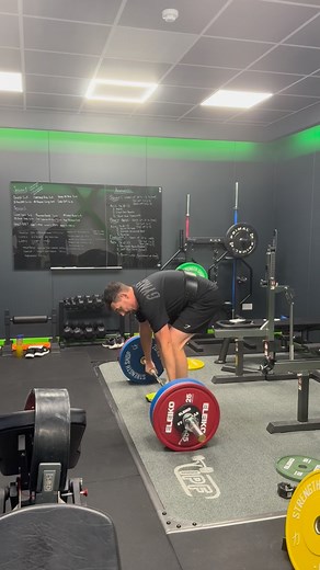 🏋🏻‍♂️💚Advanced Strength Camp💚🏋🏻‍♂️ These gentleman have been working incredibly hard this year and it shows in thier strength gains 💪💪💪 💚 Beginners Strength Camps 💚 If you are interested in building strength & confidence in the gym but don’t know where to start then our Beginners Strength Camp, in our private bespoke studio, might be for you 🫵 Email@Inverurie@energiefitness.com to find out more information. www.energiefitness.com/inverurie | Énergie Fitness