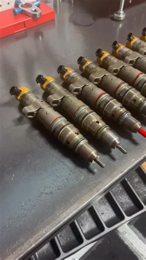 CATERPILLAR C7 INJECTORS Fully Rebuilt & Calibrated to OEM Specs 📍 DTIS Diesel — Bakersfield, CA • Injectors • Turbos • Pumps • Engine Kits • Egr Coolers • AC Compressor 📍 521 Ming Ave, Bakersfield, CA 93307 ☎️ (661) 398-0000 🌎 www.dtisparts.com 📦 FREE Shipping & Delivery #viraltiktok #viral #diesel #injector #dieselparts | DTIS Diesel LLC