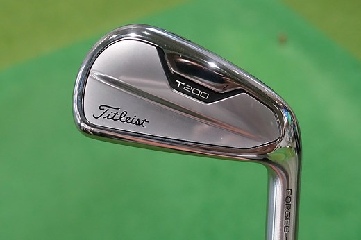 本格的な見た目なのにミスヒットに強い！ タイトリスト T200 アイアン（2021年）
