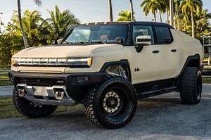 Custom Sandstorm 2022 GMC Hummer EV Pickup For Sale: Video