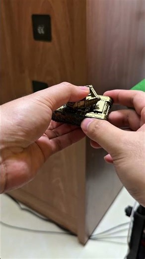 Wow, I bought a tank that can transform into a battle robot for just $1!