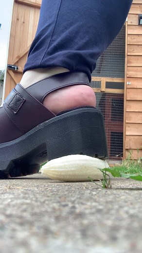 Banana Crush in DM Sandals