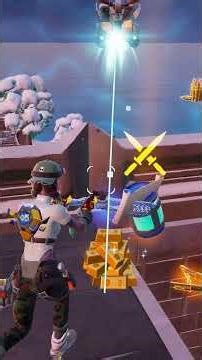 LOL THIS GUYS MOVEMENT IS LIKE A ROACH #FORTNITE