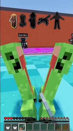 What's INSIDE Minecraft Mobs? 🪚 😱