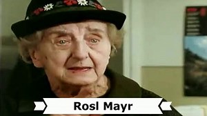 Heute wäre der 128. Geburtstag der bayerischen Volksschauspielerin † Rosl Mayr (eigentlich Rosa Mayr). Geboren am 30. Dezember 1896 in Regensburg und gestorben am 26. Juni 1981 in München. Rosl Mayrs Spezialität, nicht nur in der Pumuckl-Fernsehserie, waren Nebenrollen im Stil "alte kauzige Frau von nebenan". Geboren wurde Rosl Mayr am 30.12.1896 in Regensburg. Mit 18 Jahren ging sie nach München, um an der Akademie der Tonkunst eine dreijährige Ausbildung zur Sopranistin zu absolvieren. Danach 