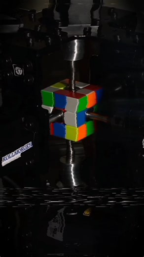 Cube solve under 1 second cool edit......#rubikscube #cubing #petshub #puzzle #cube #rubik #toy