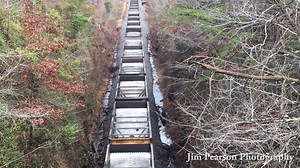 Norfolk Southern Wabash Heritage unit trails second in this video from 2015, pulling an empty coke train between Calvert City, Ky, on the Paducah and Louisville Railway and the Wabash unit leads as it heads north on the CSX Henderson Subdivision to Evansville, Indiana on December 1st, 2015. #trainvideo #railroadvideo #trains #railways #jimpearsonphotography #trainphotographer #railroadphotographer #iphonetrainvideos #iphonevideography #kentuckyrailroads #onecsx #paducahandlouisvillerailway #norf