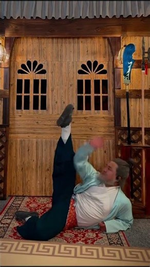 The Springy Elder's Wildcat Leap: Unbelievable Agility at Age