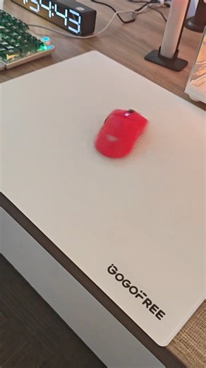 Meet the mousepad that gamers can’t stop talking about. Ultra-smooth glass glide, zero resistance, and a sound that feels addictively satisfying. Once you try it, there’s no going back. 👀✨ Ready to upgrade your entire desk feel? #GlassMousepad #GamingSetup #DeskSetupInspo #FPSGaming #TechAccessories #GamerGear #WorkstationSetup #SmoothGlide #PCGamingLife #gogofree | Cheerful Chirps