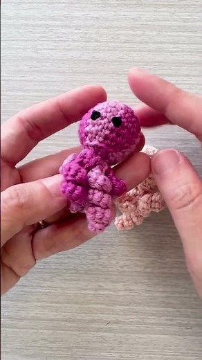 How to Crochet a Jellyfish Amigurumi