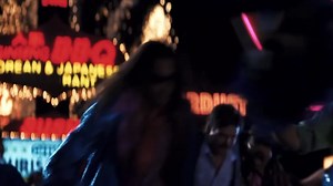 1996 Mars Attacks! Directed by Tim Burton, with a Crazy star line-up Jack Nicholson, Glenn Close, Danny Devino, Sarah Jessica Parker, Martin Short, Natalie Portman, Michael J Fox, Jim Brown, Pam Grier, Jack Black, Annette Bening, Pierce Brosnan, Lucas Hasa, and Tom Jones! | I Luv Video