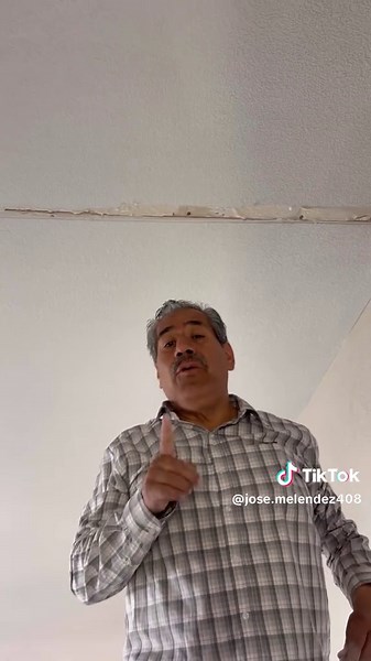 Si tu techo se agrieta aqui te tenemos la solucion👍🏻 #fypppppppppppppp #drywall #drywallfinisher #trabajo #construction