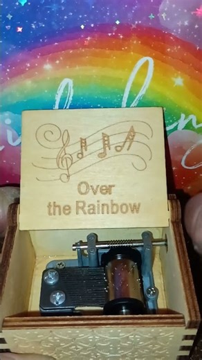"Over the Rainbow" - small mechanical music box