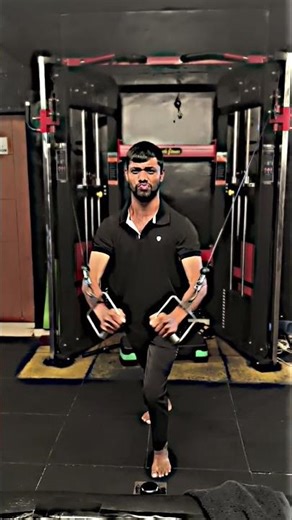 Chest cable workout 💪