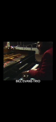 Bill Evans Trio: Iconic Jazz Music Performance